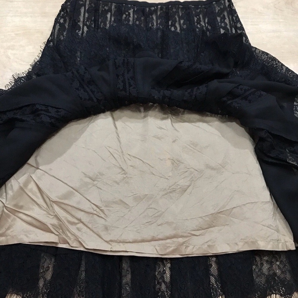 Ann Taylor LOFT Black Lace Flared Skirt Size 10P Lining Beige Godet - Picture 4 of 8